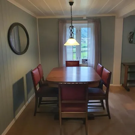 Hébergement de vacances Tufte Karhus Övre Kvamme